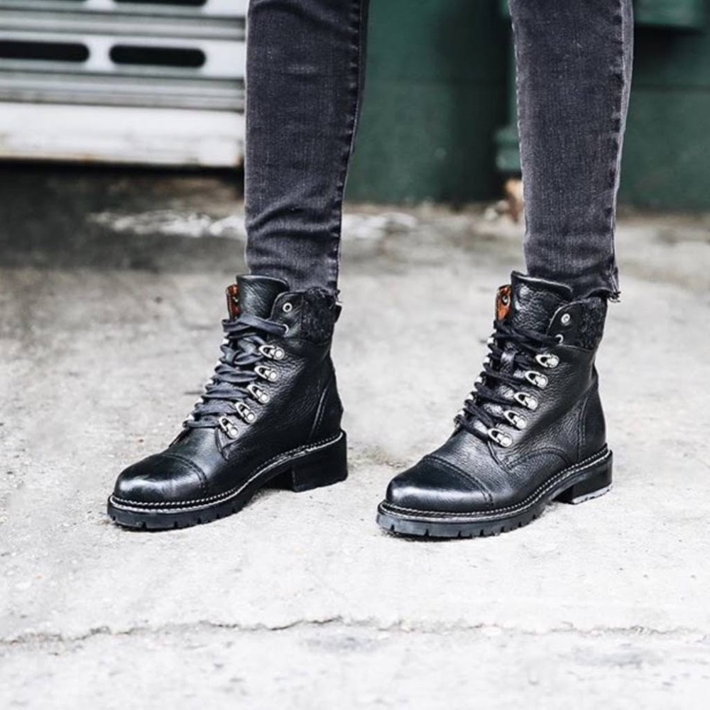 FRYE Samantha Hiker Boot - Black Leather/Suede - 6